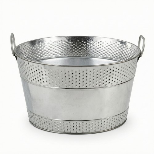 Ice tub with - ice,